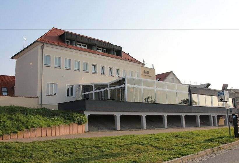 Отель Höll Am Main