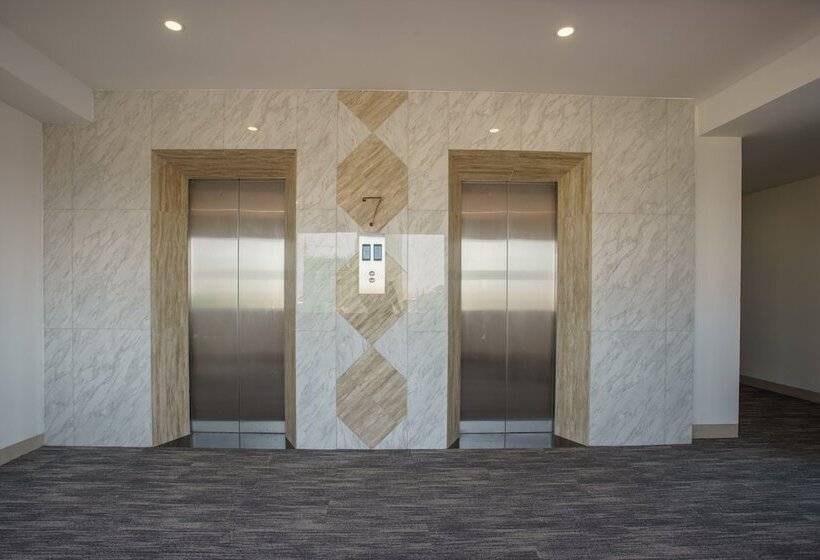 Отель Kuch Oudom