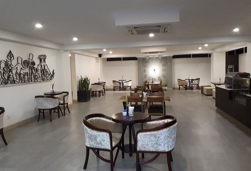 Отель Kuch Oudom