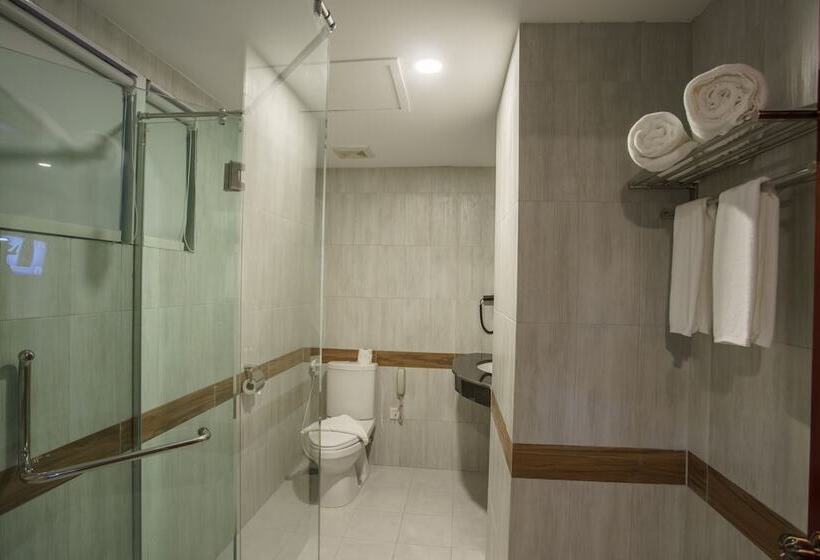 Отель Kuch Oudom