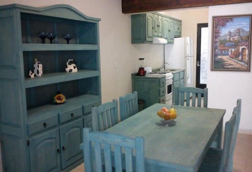 فندق Posada Y Bungalows La Capilla