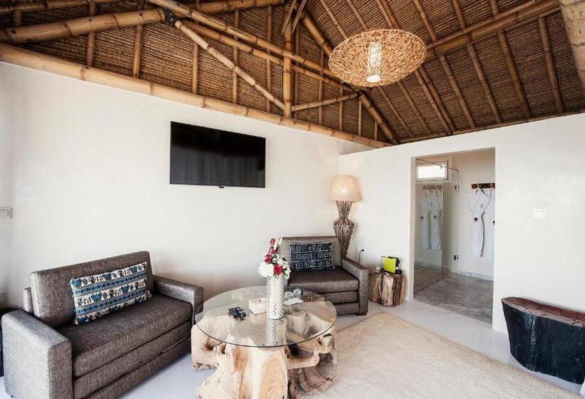 Отель La Crique Nature & Spa