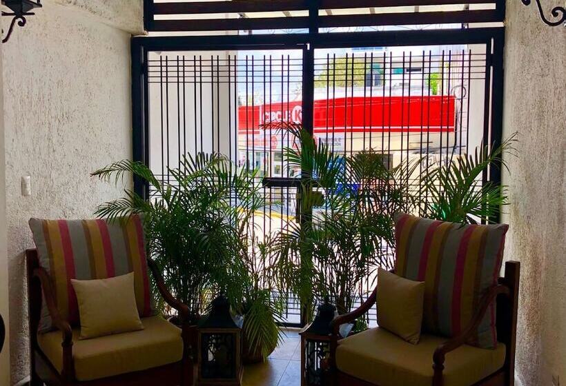 La Leyenda Boutique Hotel By Bunik