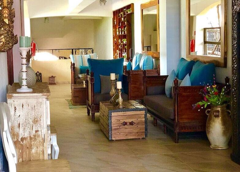 La Leyenda Boutique Hotel By Bunik