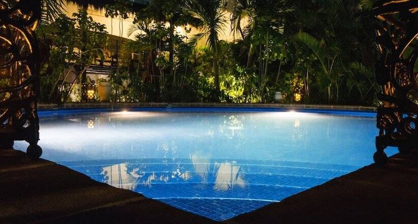 La Leyenda Boutique Hotel By Bunik