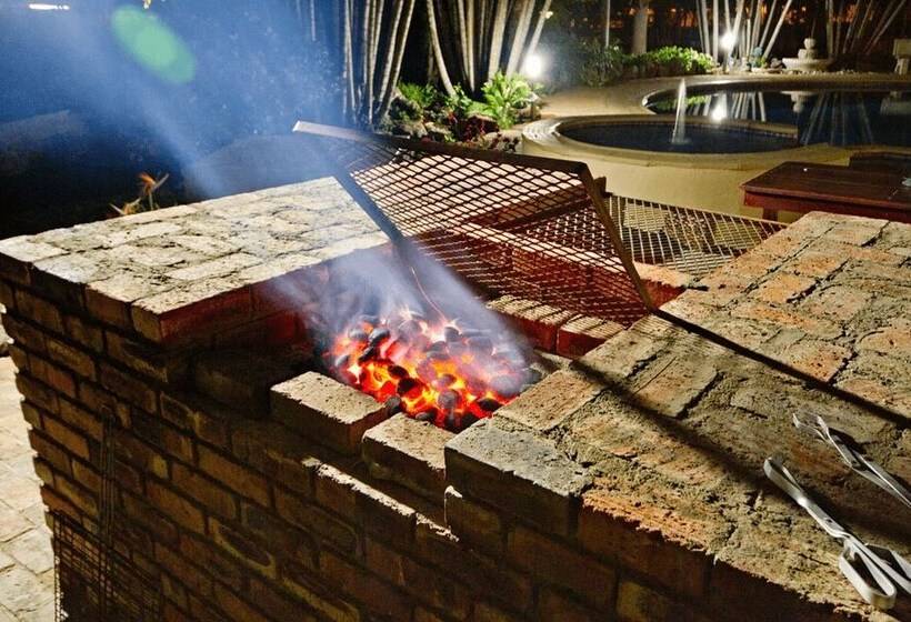 فندق Loerie Lodge Guest Houses