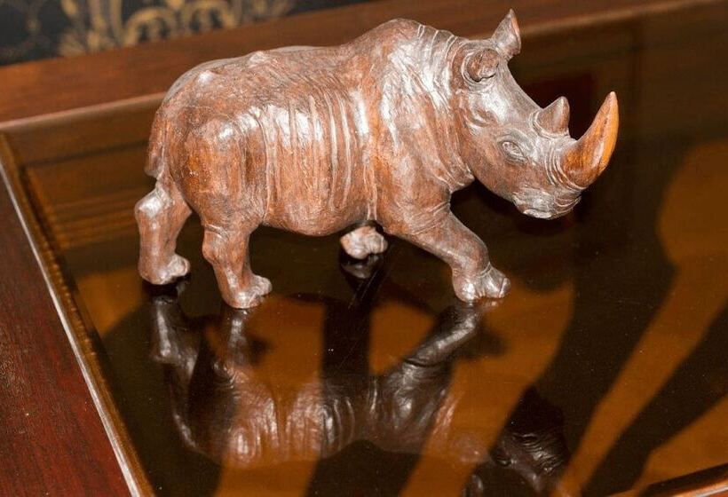 فندق Loerie Lodge Guest Houses