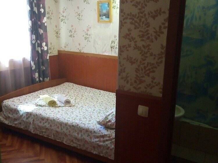 هتل Nomera Na Sibirskoy