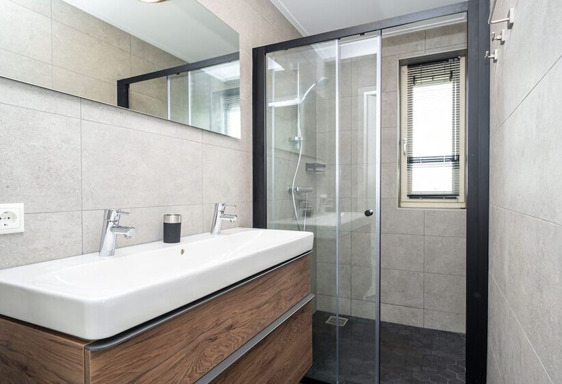 בית מלון כפרי Recreatiepark Tusken De Marren