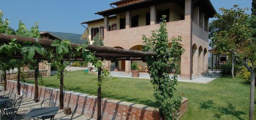 בית מלון כפרי Agriturismo Raccianello