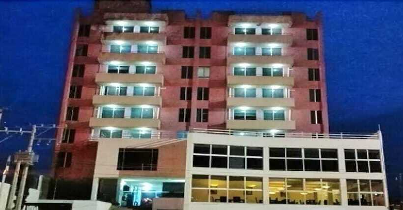 בית מלון כפרי Sierra Real