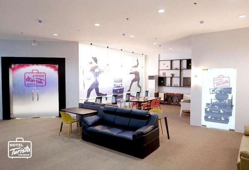 ホテル Turista Canlubang