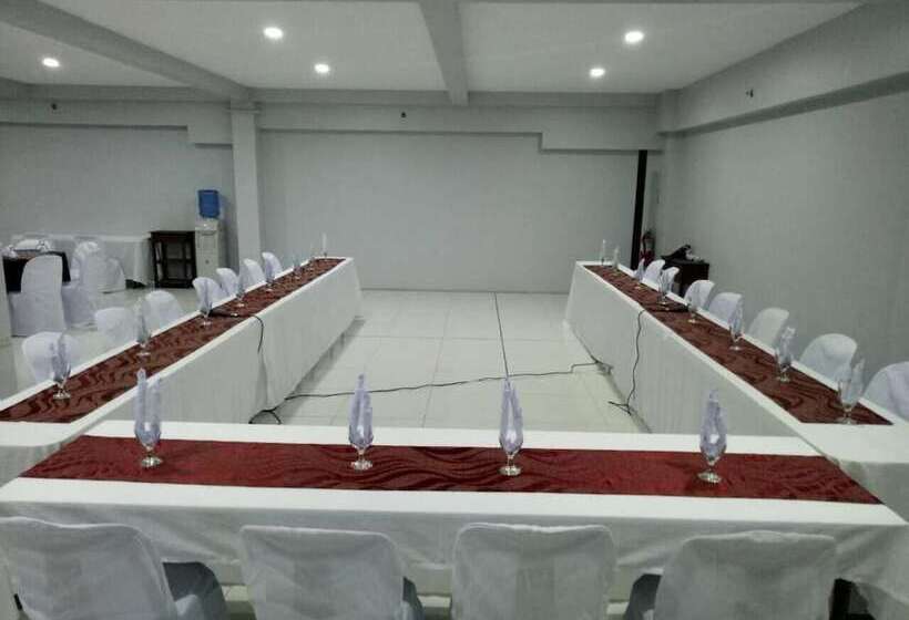 호텔 Turista Canlubang