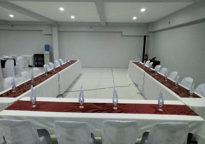 호텔 Turista Canlubang