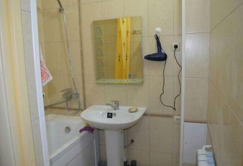 هتل Uyut On Prospekt Putina 19