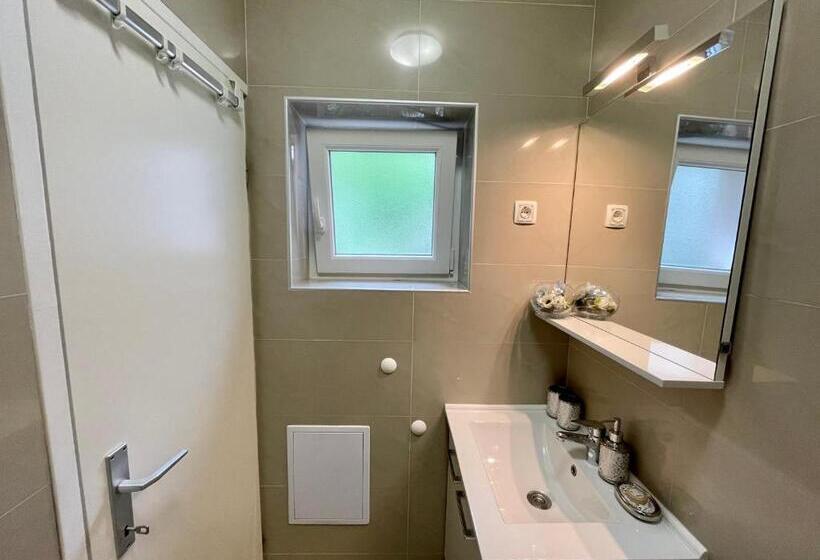 펜션 Central Square Guest House