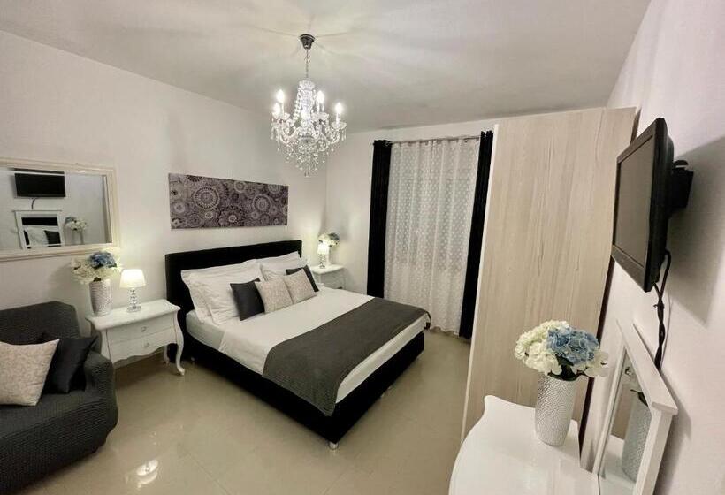 펜션 Central Square Guest House