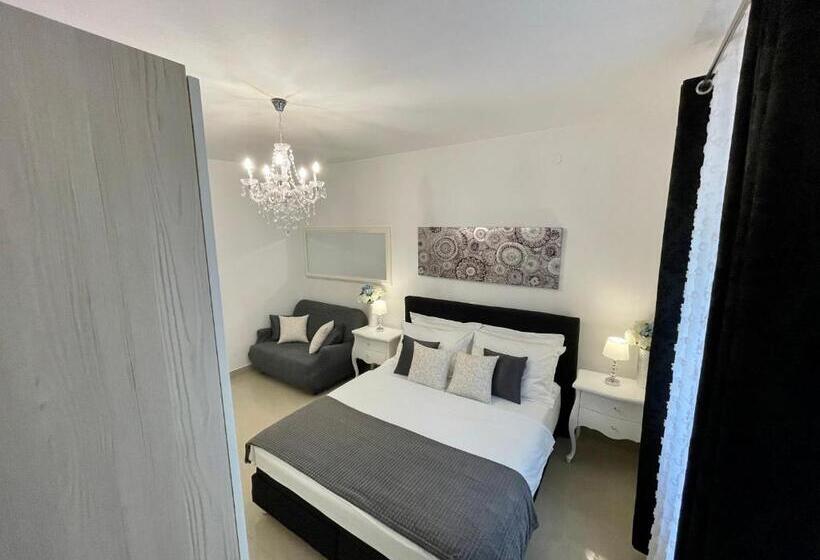 펜션 Central Square Guest House