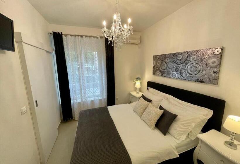 펜션 Central Square Guest House