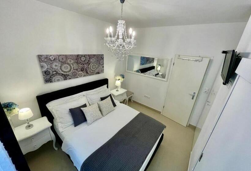 펜션 Central Square Guest House