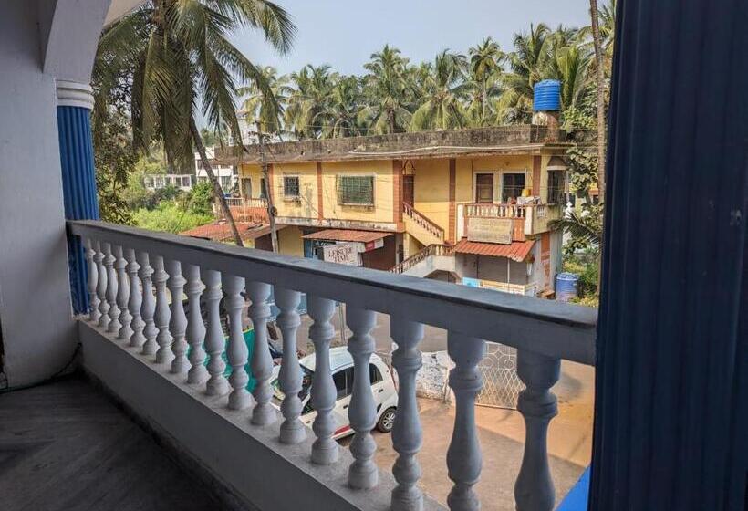 پانسیون Lt Morjim