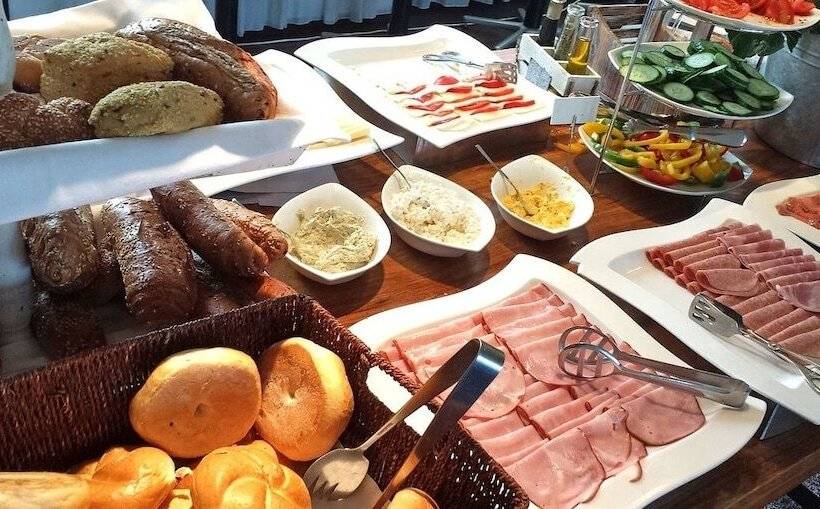 膳宿费 Penzion U Lukáčů