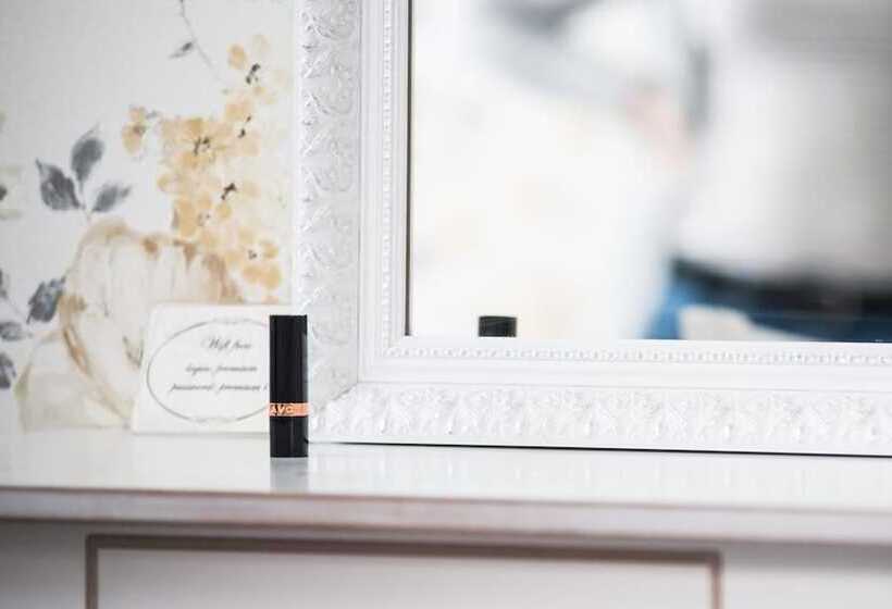 Premium  Bed & Breakfast