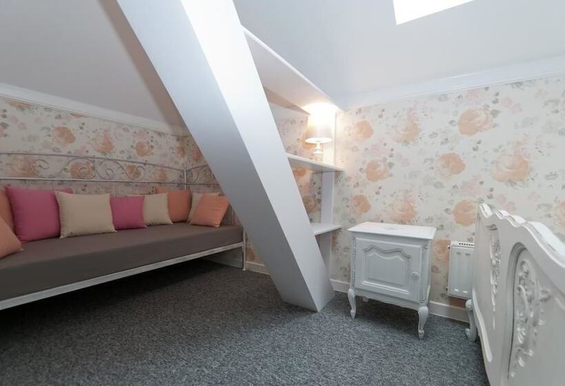 Premium  Bed & Breakfast