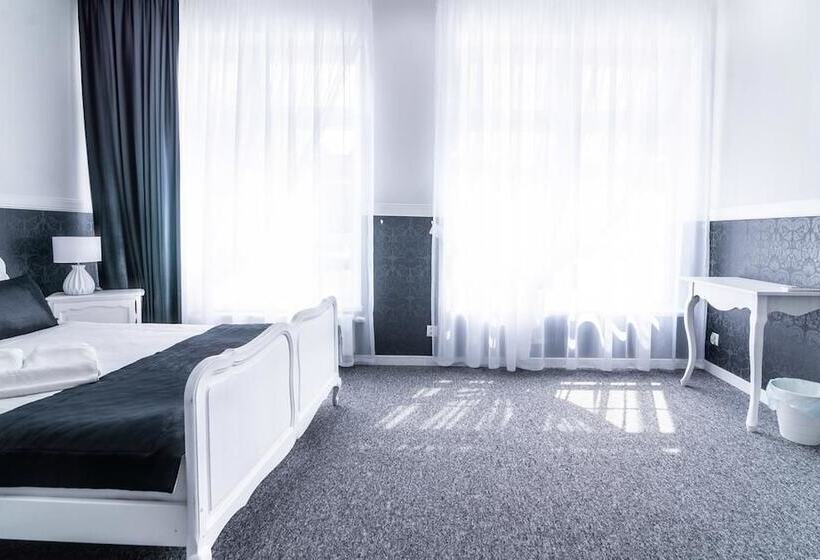 Premium  Bed & Breakfast