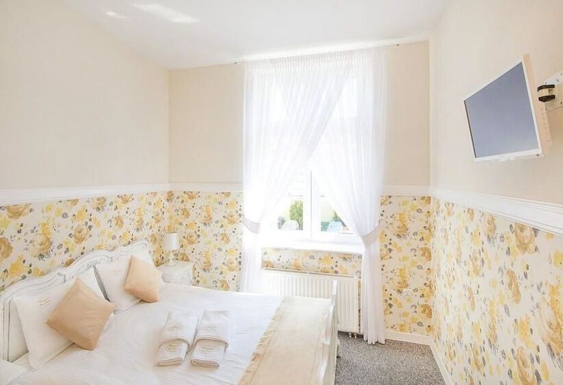 Premium  Bed & Breakfast