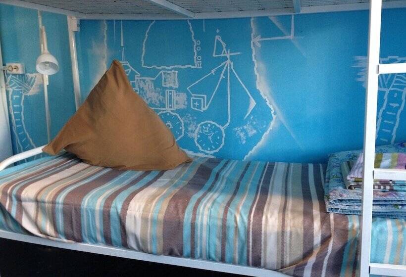 Red Star Hostel