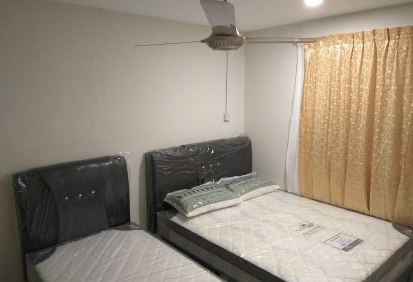 Sakura Bandar Semariang Guest House