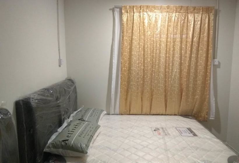 Sakura Bandar Semariang Guest House