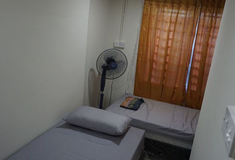 Sakura Bandar Semariang Guest House