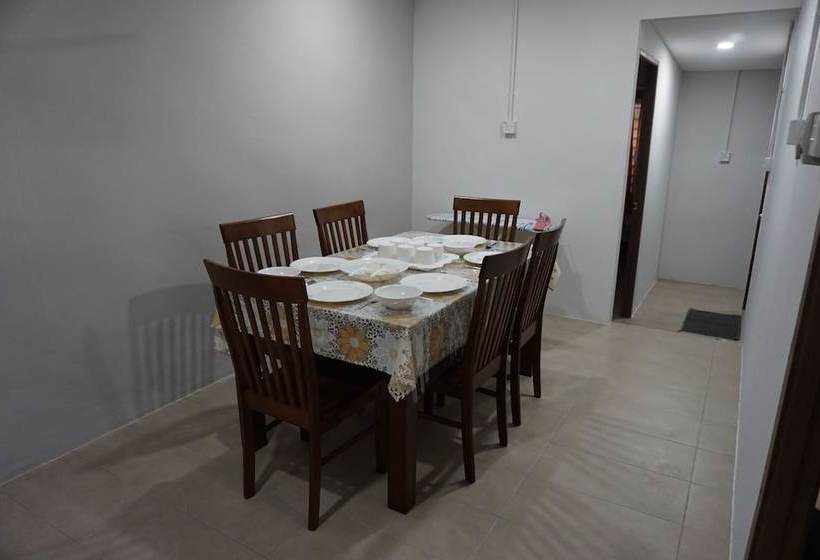 Sakura Bandar Semariang Guest House