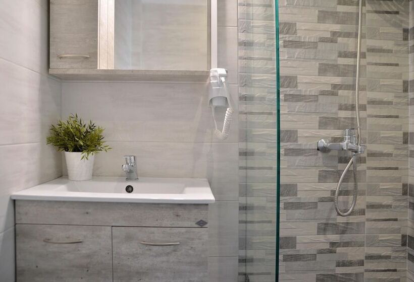 Alekos Apartments 1 νetflix