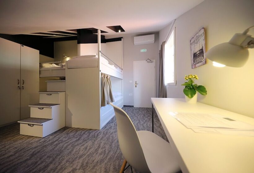 Downtown Boutique Hostel