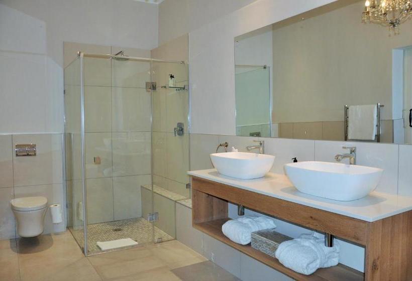 Dunstone Country House