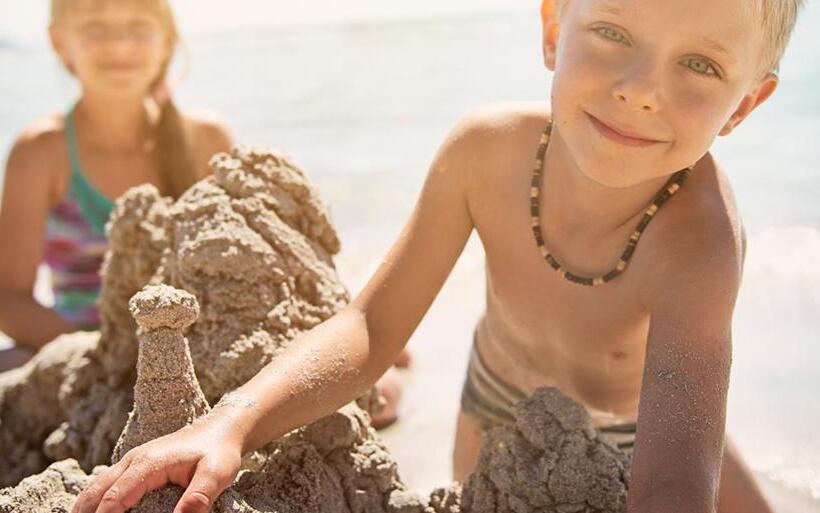 פונדק Altamarea Residence & Family