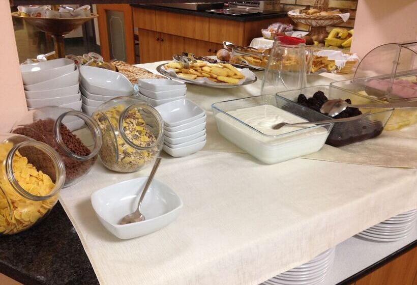 Отель Fior Di Pino