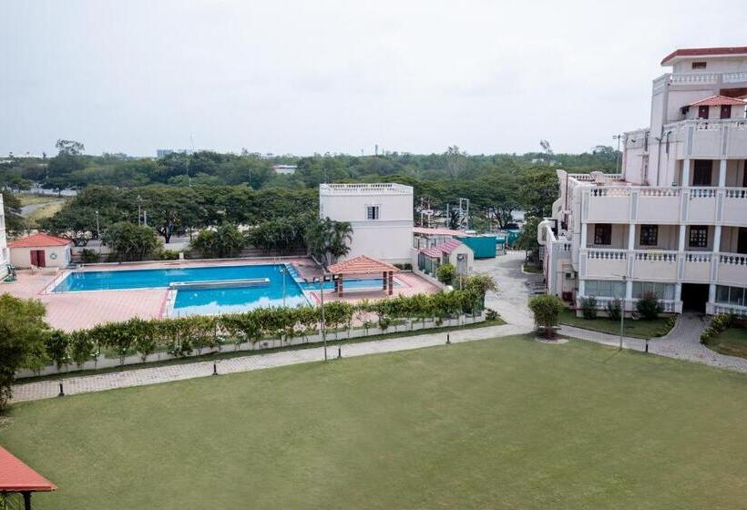 هتل Jenneys Residency