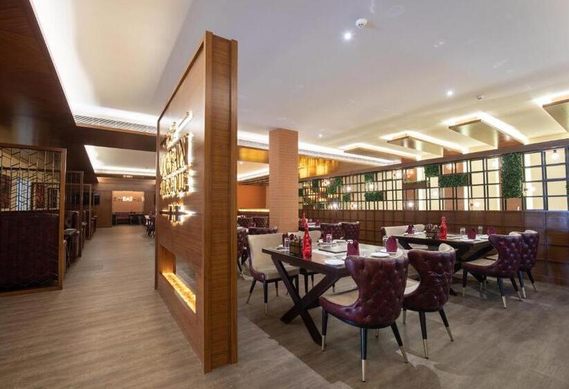 هتل Jenneys Residency