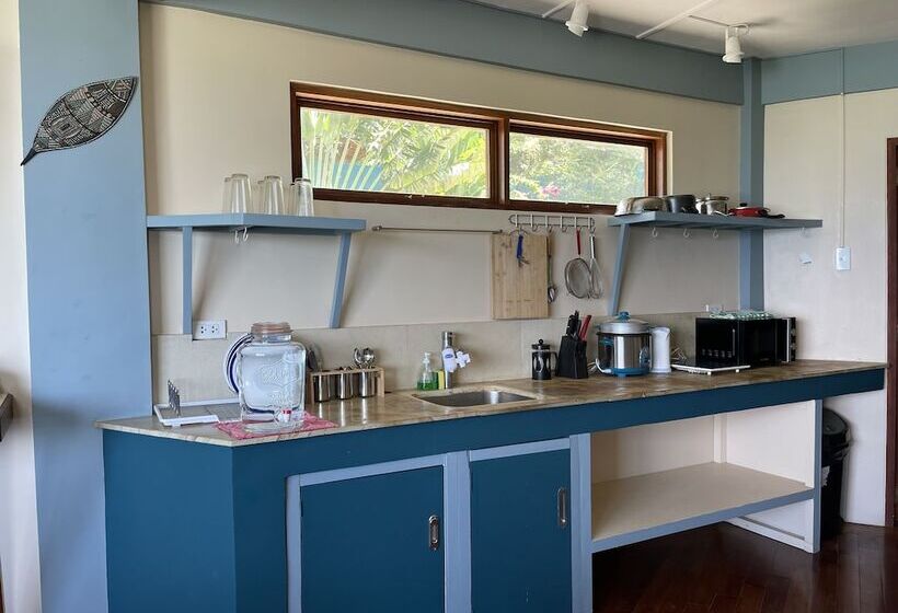 هتل Lumbung Loft Villas At Karuna El Nido