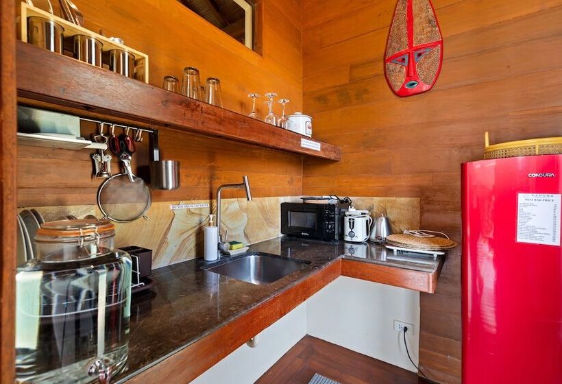 هتل Lumbung Loft Villas At Karuna El Nido