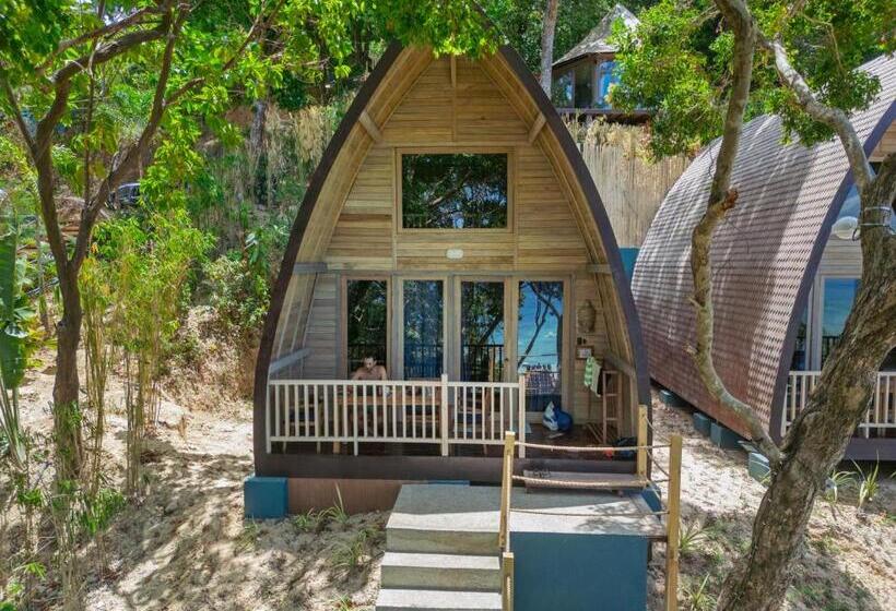 هتل Lumbung Loft Villas At Karuna El Nido