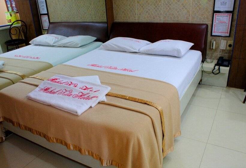 هتل Mahal Kita Drive Inn