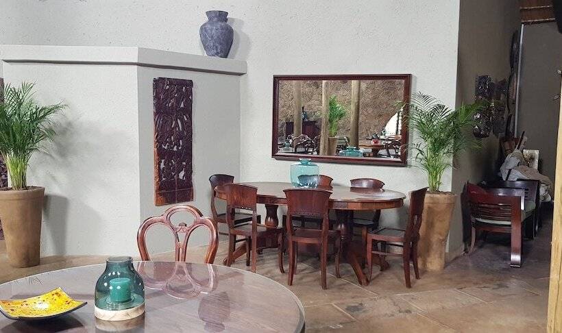 ホテル Oluchi Lodge