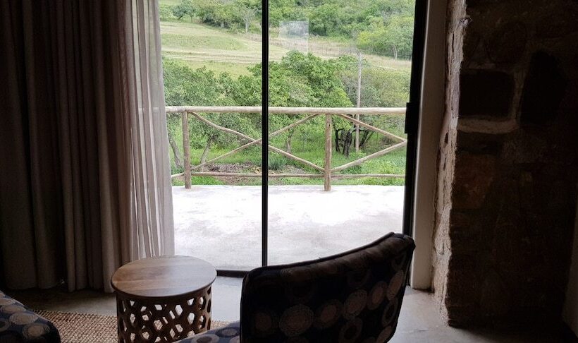 ホテル Oluchi Lodge