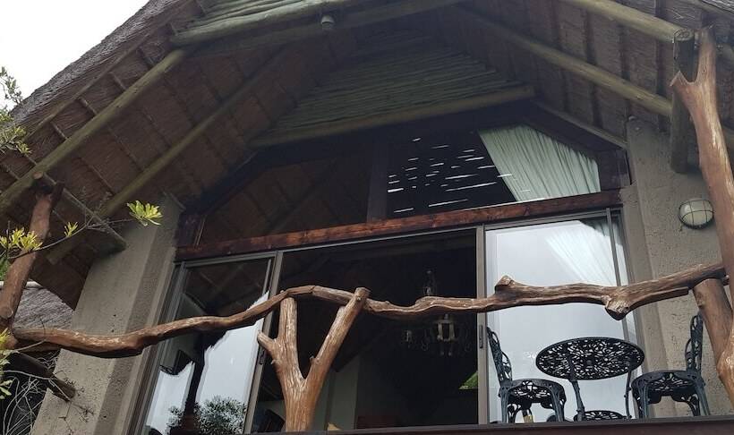 ホテル Oluchi Lodge