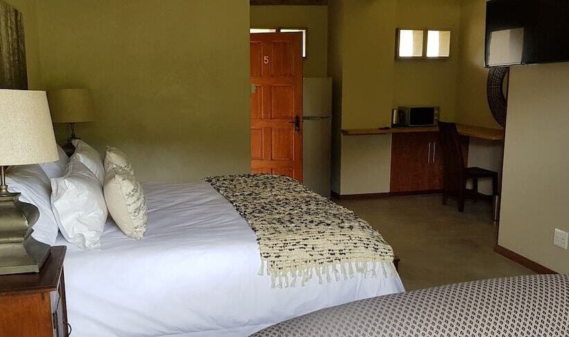 ホテル Oluchi Lodge